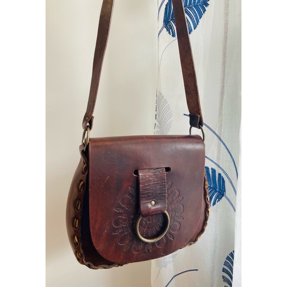 70s Vintage Boho Leather Bag - Picture 4 of 10